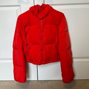 Alo yoga puffer jacket red excellent condition